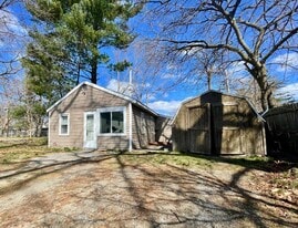 930 Emerson Ave in Muskegon, MI - Building Photo