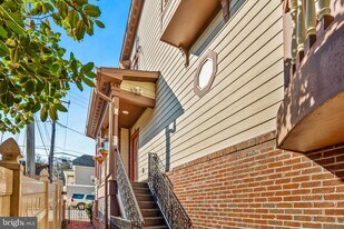 211 Mill St in Occoquan, VA - Building Photo