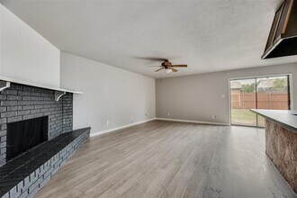 713 Sunny Slope Dr in Allen, TX - Building Photo - Building Photo