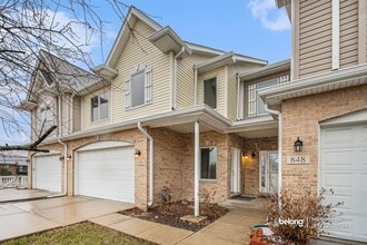 850 Jameson Ct W in Carol Stream, IL - Building Photo - Building Photo