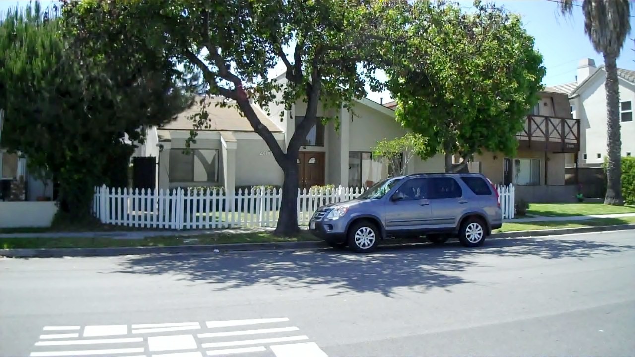 2005 Huntington St in Huntington Beach, CA - Foto de edificio