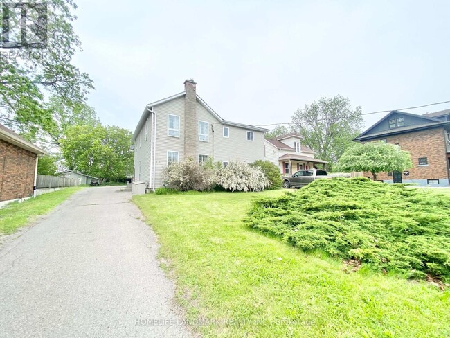 property at 292-292 William St E