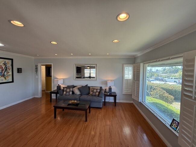 1149 W 127th St in Los Angeles, CA - Building Photo - Building Photo