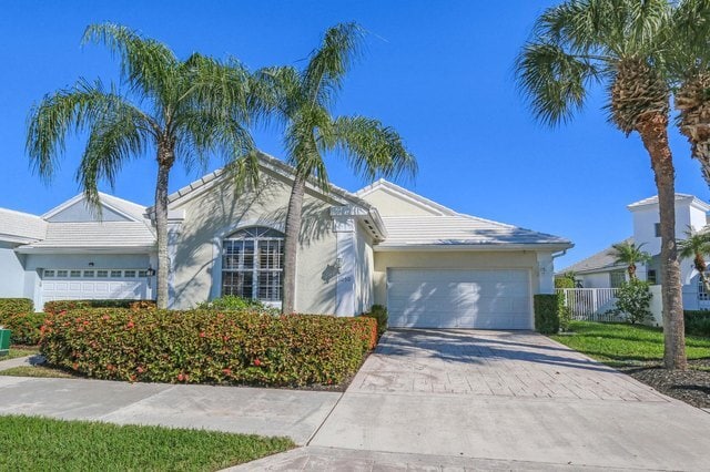 1050 Lytham Ct in West Palm Beach, FL - Building Photo - Building Photo