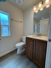 418 N School St in Lodi, CA - Building Photo - Building Photo