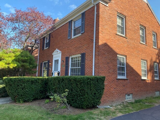 property at 877 Henrietta St