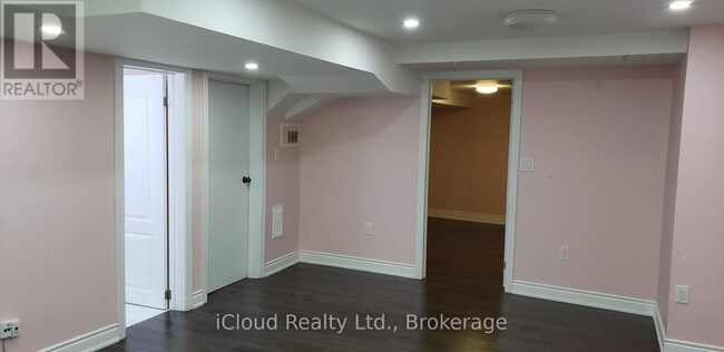 property at 1428 Samuelson Cir