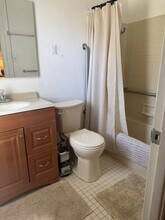 75 Plumtree Ln in Willingboro, NJ - Building Photo - Building Photo