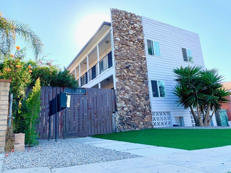 2143 Franklin Ave in San Diego, CA - Building Photo