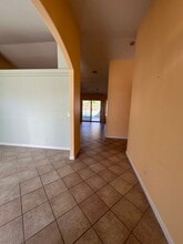 2409 N Linda Vista St in Visalia, CA - Building Photo - Building Photo