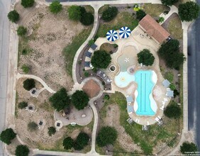 2123 Muuga Manor in San Antonio, TX - Building Photo - Building Photo