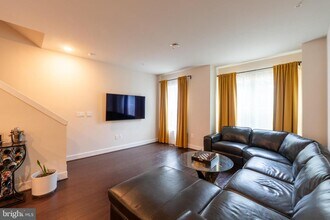 515 Shorthorn Way in Rockville, MD - Building Photo - Building Photo