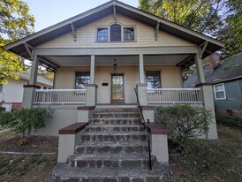 817 Hutton St in Winston-Salem, NC - Building Photo