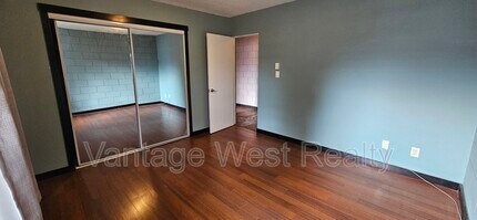 1292-1292 Lawrence Ave in Kelowna, BC - Building Photo - Building Photo