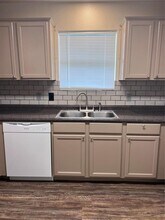 2319 Shady Tree Ln in Conroe, TX - Building Photo - Building Photo