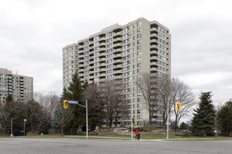 Trillium in Toronto, ON - Building Photo - Building Photo