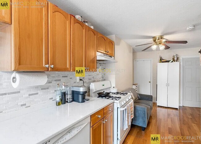 34 Sheafe St in Boston, MA - Building Photo - Building Photo