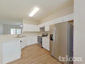 1526 Jeffrey Bryan Dr in Charlotte, NC - Building Photo - Building Photo