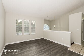 8257 Rose Petal Dr in Florence, KY - Building Photo - Building Photo