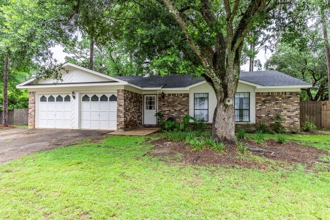 property at 100 Straford Ct