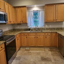 12302 Hillcreek Cir in Midlothian, VA - Building Photo - Building Photo