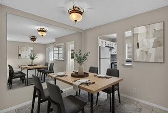 5300 Washington St in Hollywood, FL - Building Photo - Building Photo