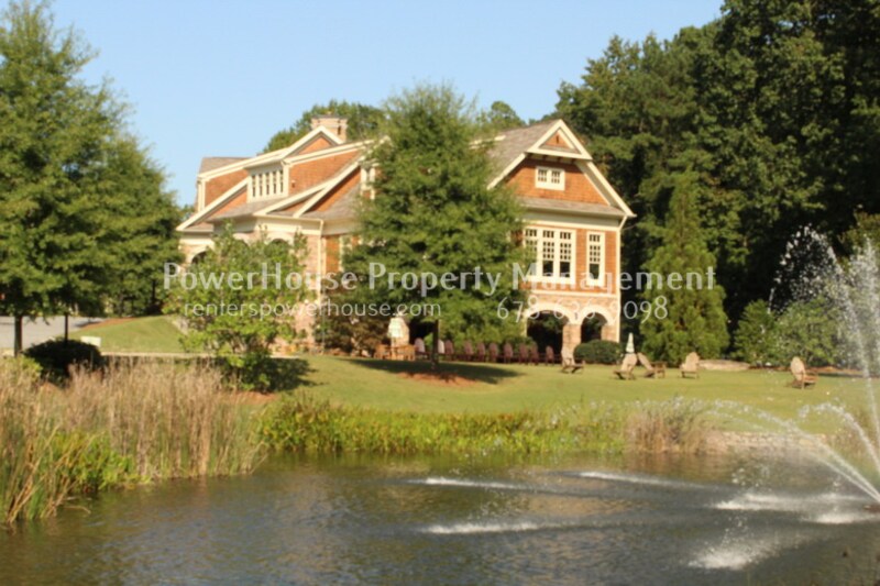 200 River Vista Drive in Atlanta, GA - Building Photo