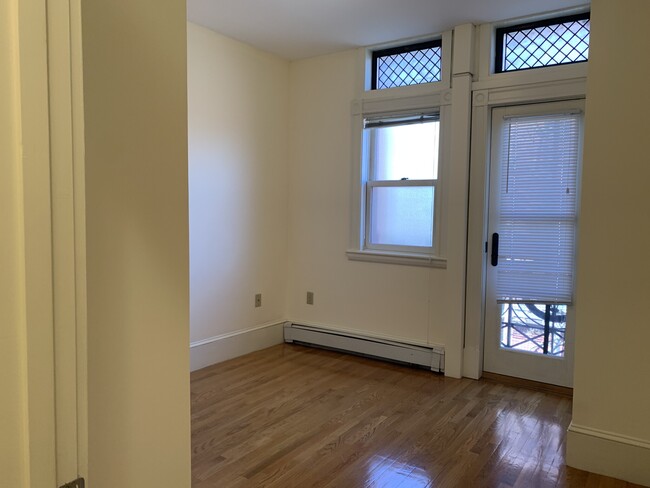 195 Commonwealth Ave, Unit 7 in Boston, MA - Foto de edificio - Building Photo