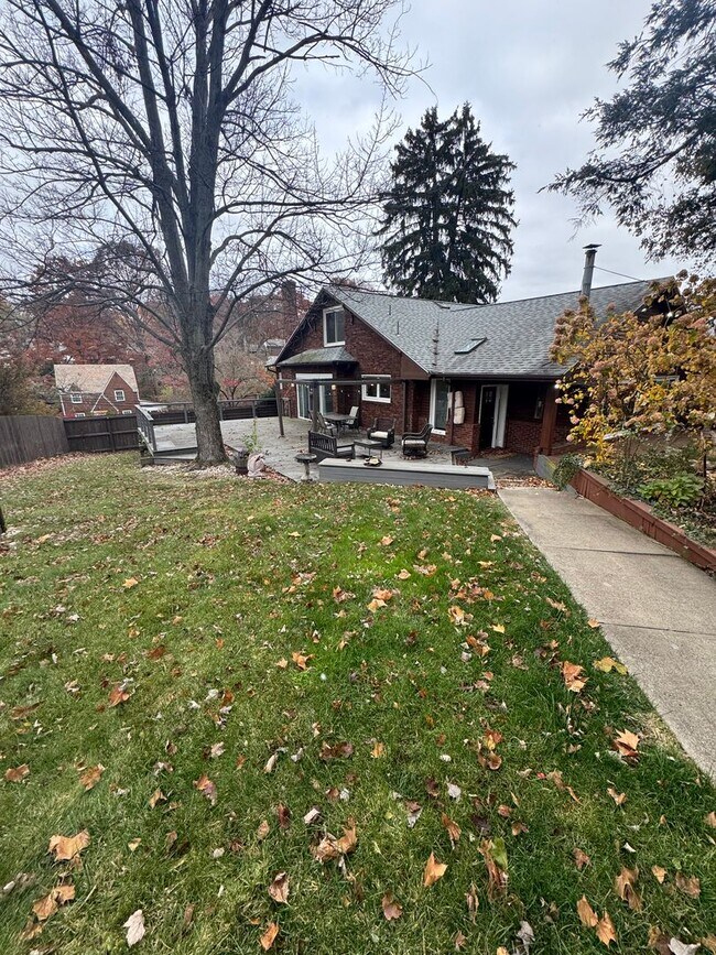 property at 2441 Potomac Ave