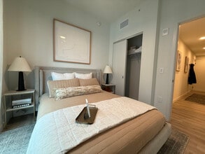 285 NW 32nd St, Unit B2 in Miami, FL - Building Photo - Building Photo