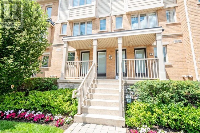 2350 Bentley Dr in Mississauga, ON - Building Photo - Building Photo