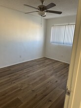 8024 Owensmouth Ave, Unit 7 in Los Angeles, CA - Building Photo - Building Photo