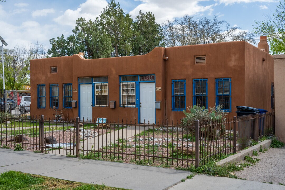 2132 & 2134 Gold Ave SE in Albuquerque, NM - Building Photo