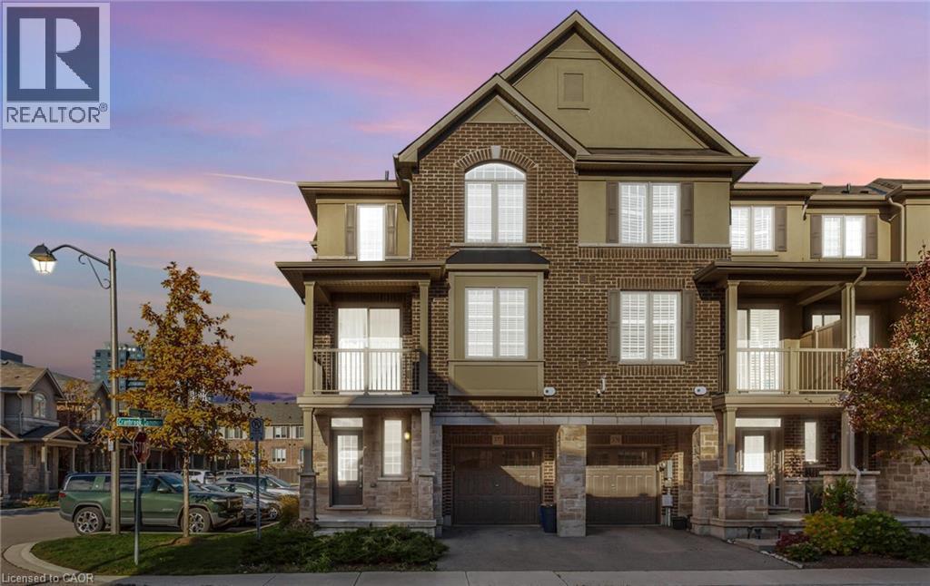 377 Cranbrook Common in Oakville, ON - Building Photo