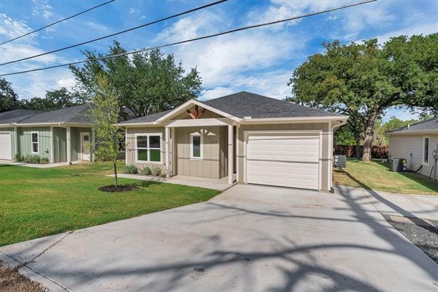 809 Branding Iron Trail in Granbury, TX - Building Photo - Building Photo