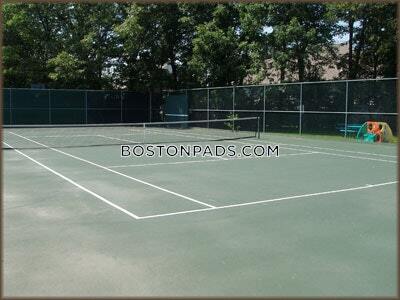 105 Westgate Dr-Unit -8 in Burlington, MA - Foto de edificio