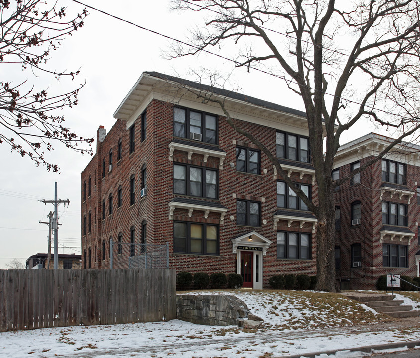 Brown in Kansas City, MO - Building Photo