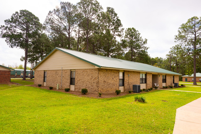 Bayou Bend in Bayou La Batre, AL - Building Photo - Building Photo