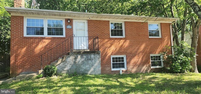 property at 4419 kentmore Dr