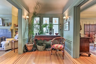 241 Ashbury St in San Francisco, CA - Building Photo - Building Photo