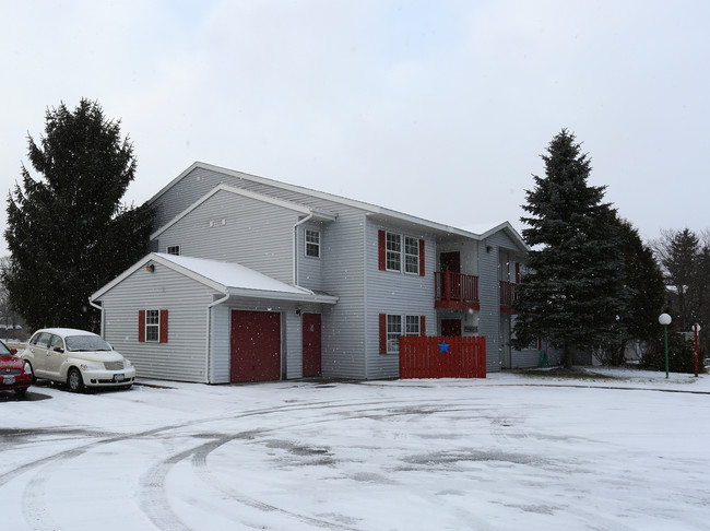 DeRuyter Senior Apartments in Deruyter, NY - Foto de edificio - Building Photo