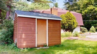227 Lake Shore N in Montague, NJ - Building Photo - Building Photo