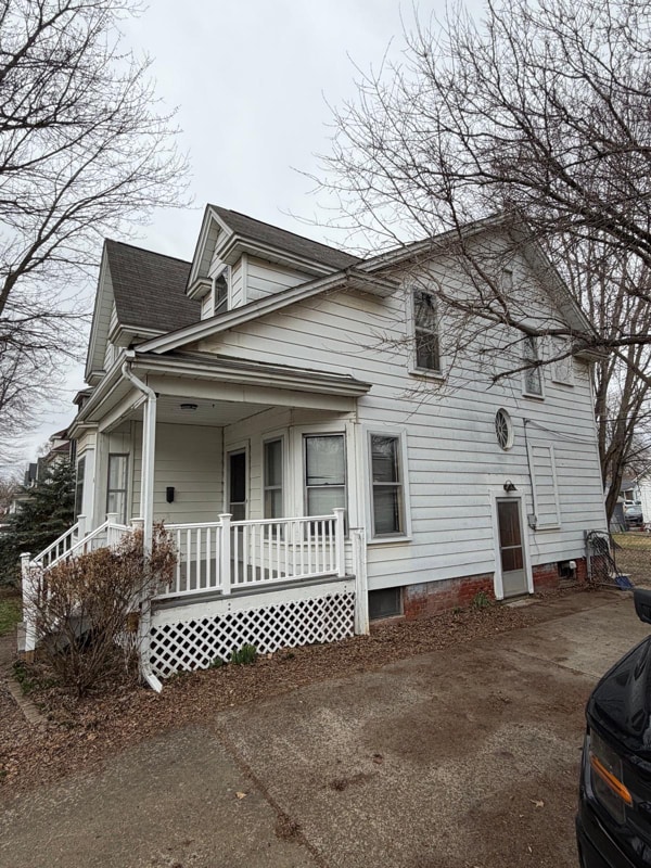 36 Ferrin Pl, Unit 302 in Mount Clemens, MI - Building Photo - Building Photo