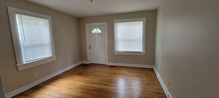 1307 E 10th St in Anniston, AL - Building Photo - Building Photo