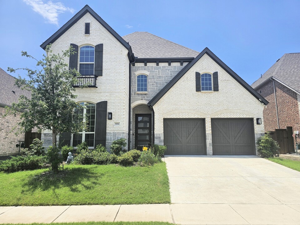 3004 Warrington in The Colony, TX - Building Photo