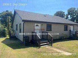 2908 E 2nd St in North Little Rock, AR - Building Photo