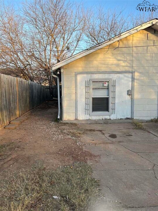 2811 Cumberland Ave in Wichita Falls, TX - Building Photo