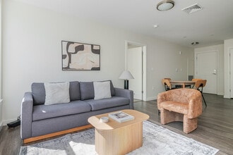 1 Whittemore Ave in Cambridge, MA - Foto de edificio - Building Photo