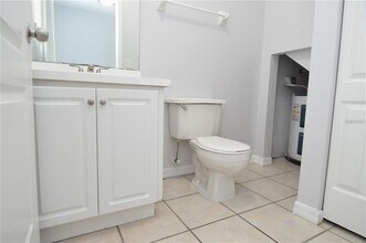 3607 W Idlewild Ave in Tampa, FL - Building Photo - Building Photo