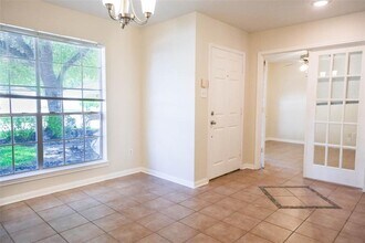 18389 Ten Oaks Ct in Porter, TX - Foto de edificio - Building Photo